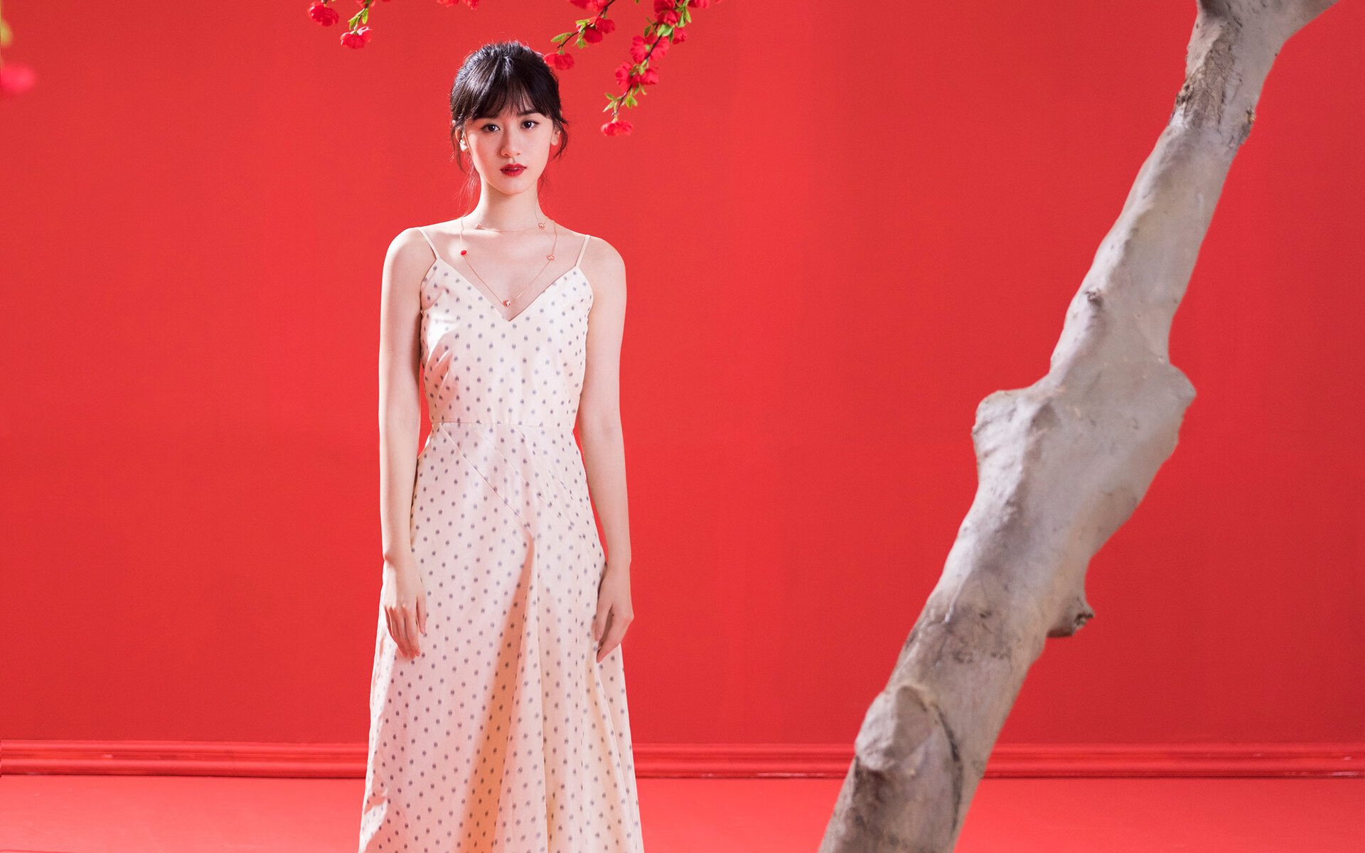 开云官方-_极限潜水探险：探索深海的秘密_，极限潜水时间记录