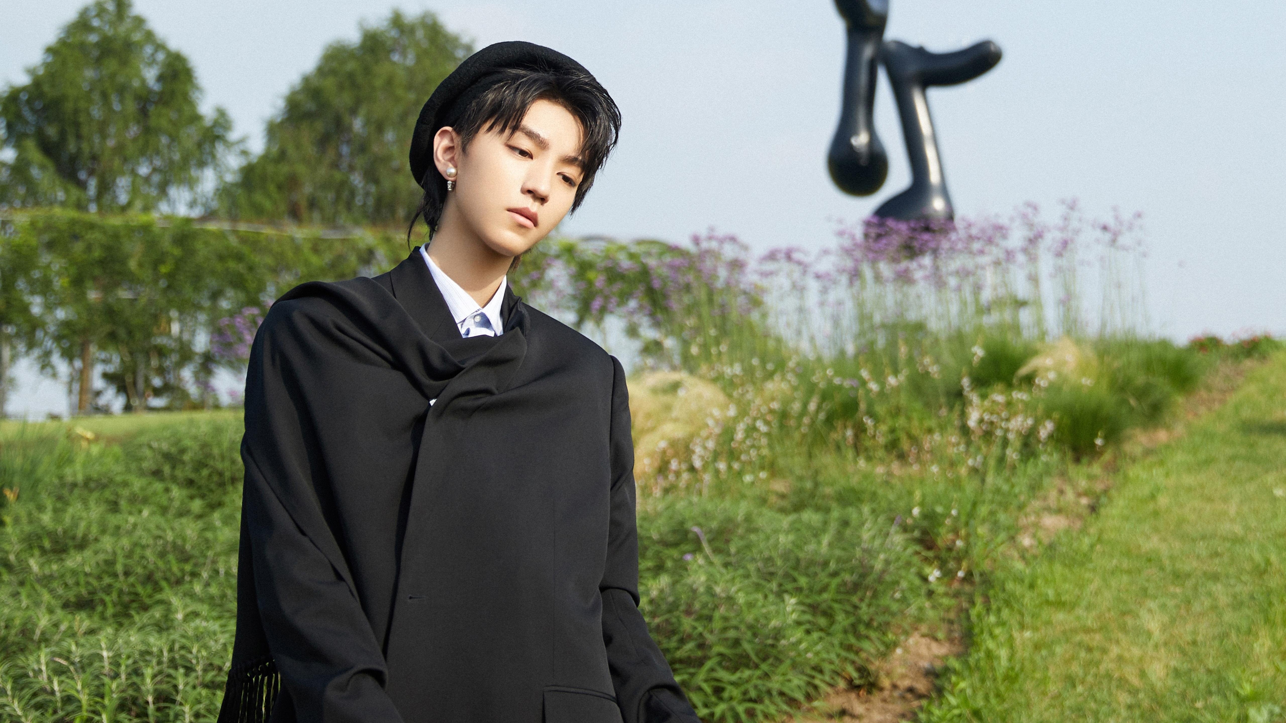 kaiyun中国官方网站-“西甲劲旅奋勇追赶，争夺榜首之战精彩纷呈”，西甲经典比赛