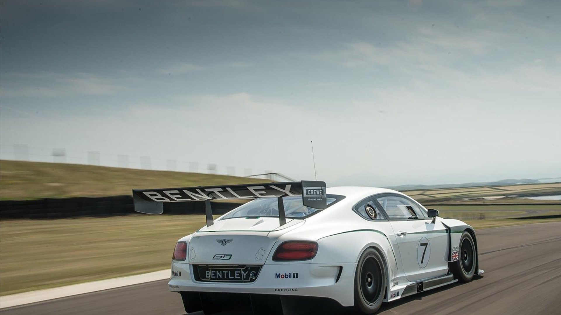 开云体育APP下载-中国篮球技术训练系统创新，为青少年提升助力，中国青少年篮球教学训练指导手册