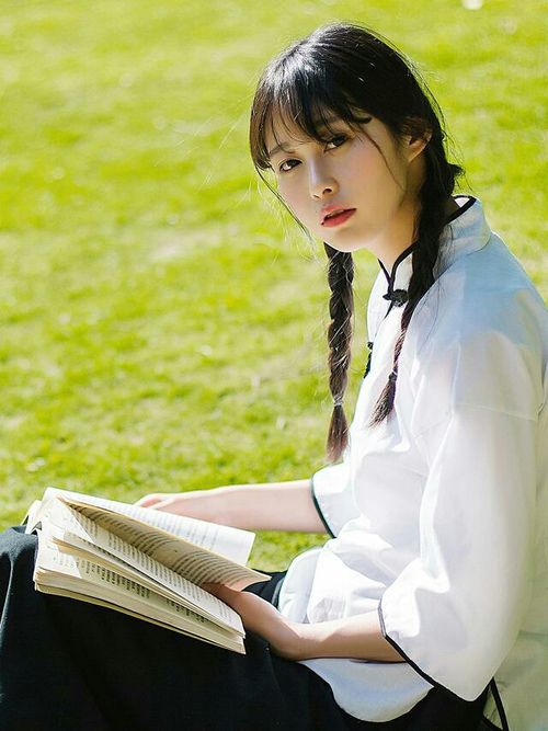 开云平台-T1赛季积分榜领跑，t1新赛季阵容