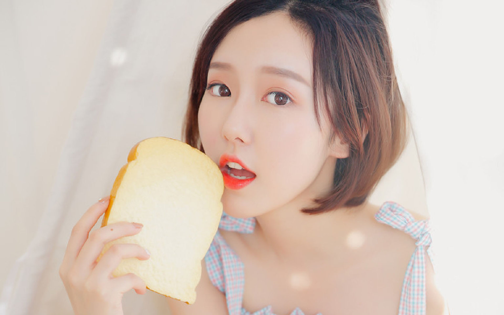 德甲极速反击:冲破防线的瞬间令人惊叹,德甲打法